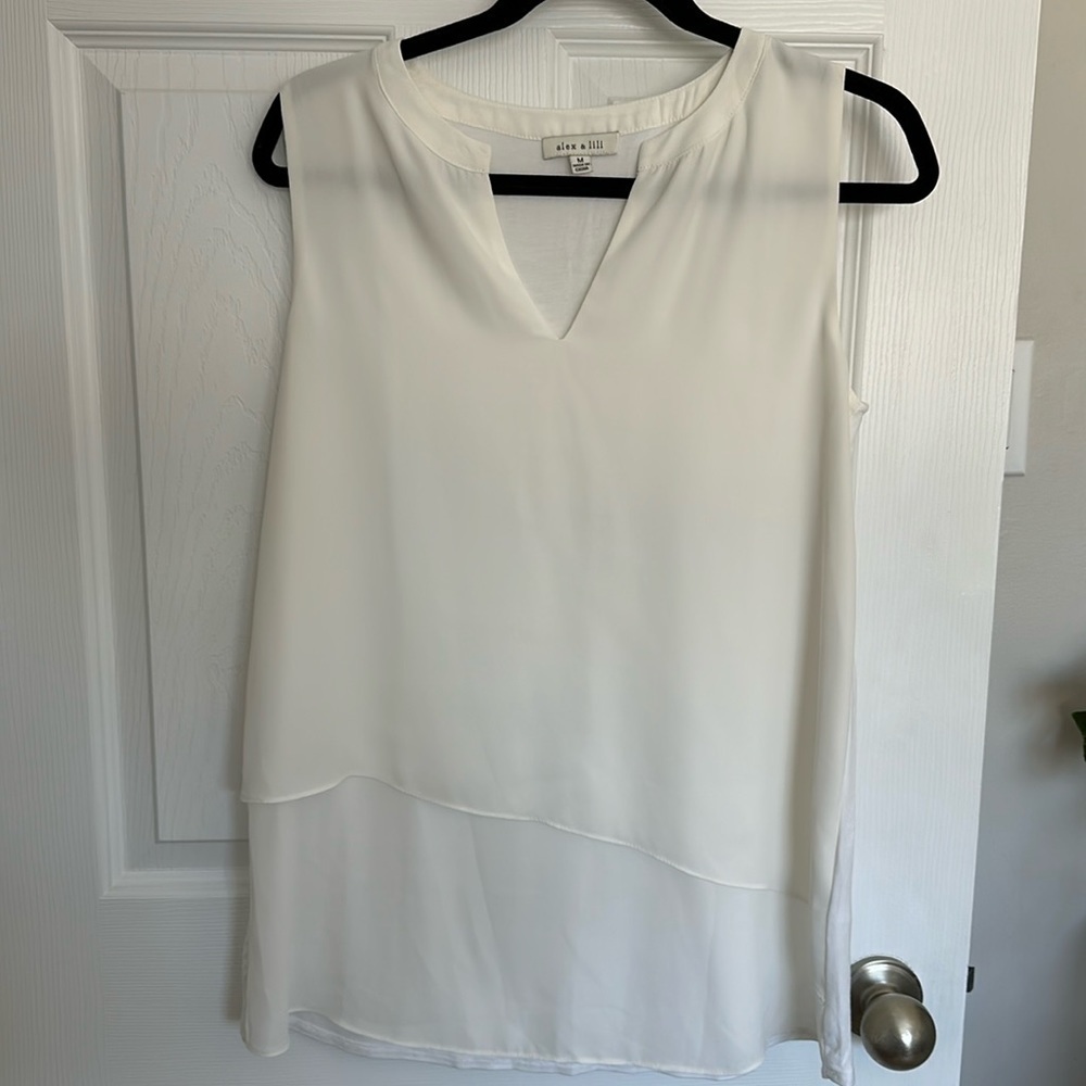 Med Alex&Lili v neck short sleeve cami